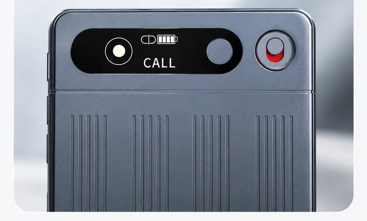 The top of the recorder, display reading CALL